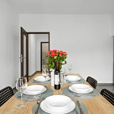 Awesome In With Kitchen Appartement *